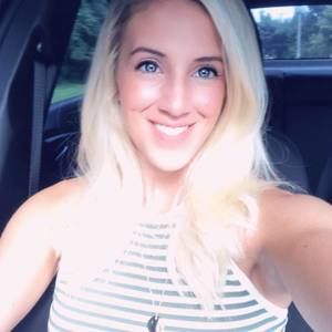 Meet your Posher, Kayla